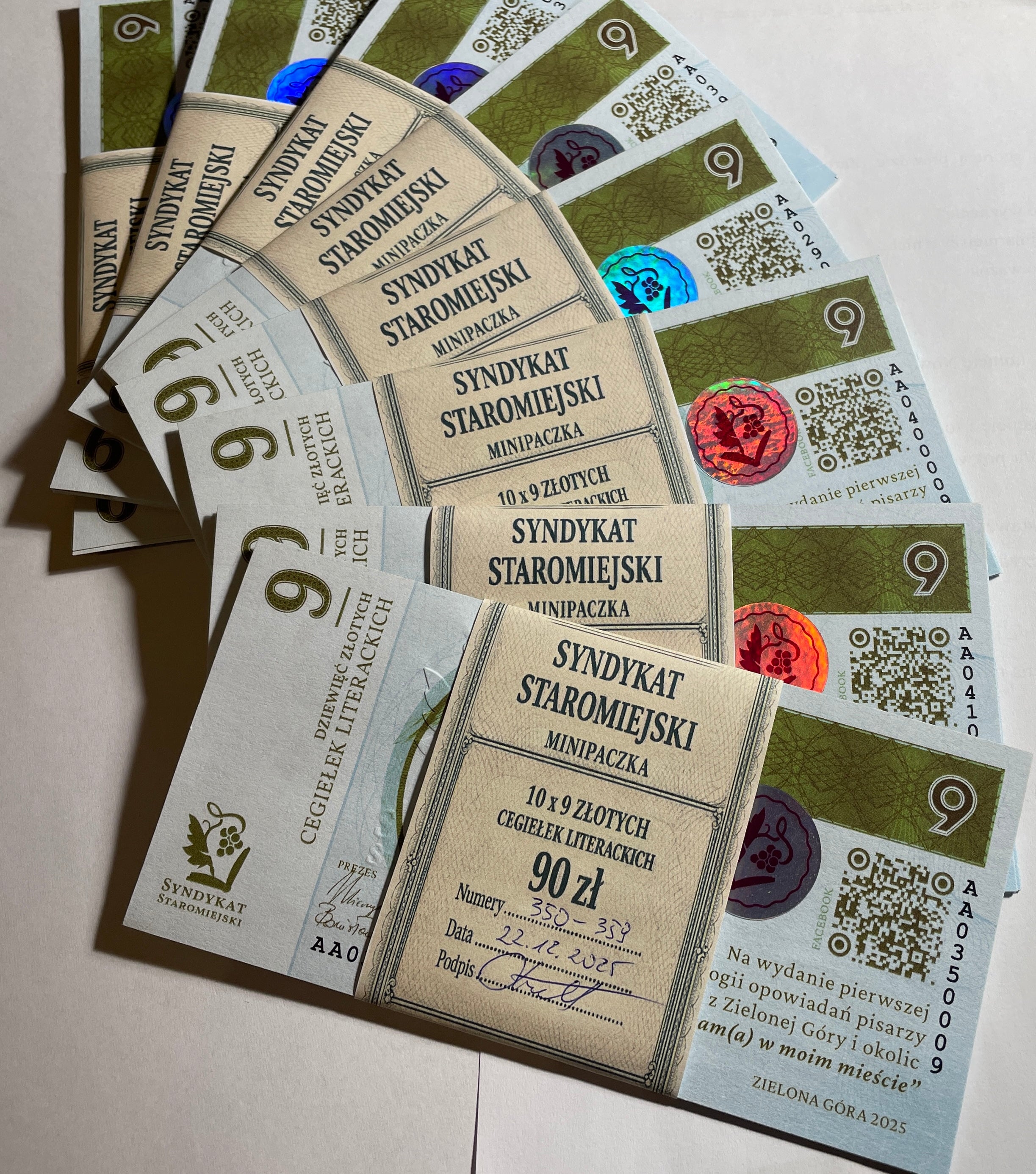 Cegiełki Syndykatu Staromiejskiego, MINIPACZKA, 10x9 złotych cegiełek literackich